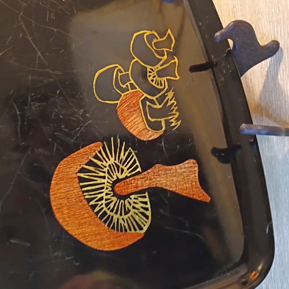 Vintage Couroc Monterey Mushroom Inlay Satin Black Phenolic Tray - Picture 2 of 9
